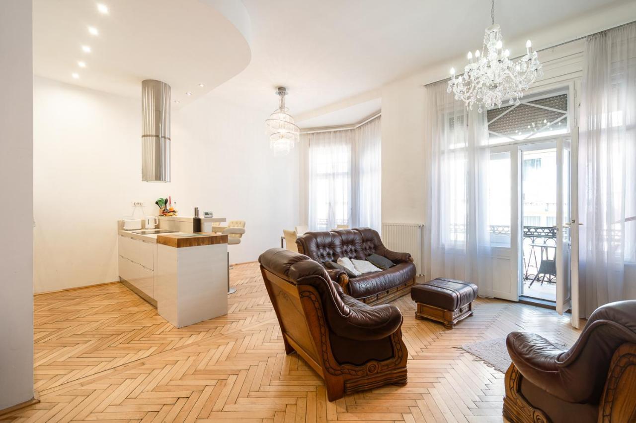Garys Bright And Spacious Two Bedroom Flat Near Danube Budapest Extérieur photo